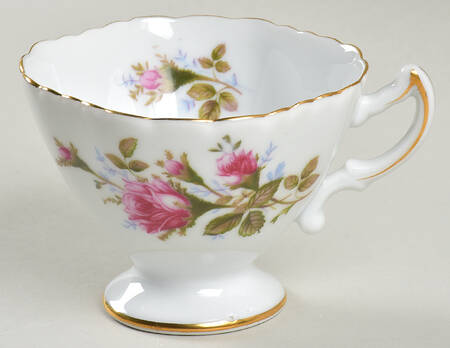 SAN10 Footed Cup