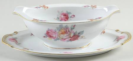 SAN5 Gravy Boat with Attached Underplate