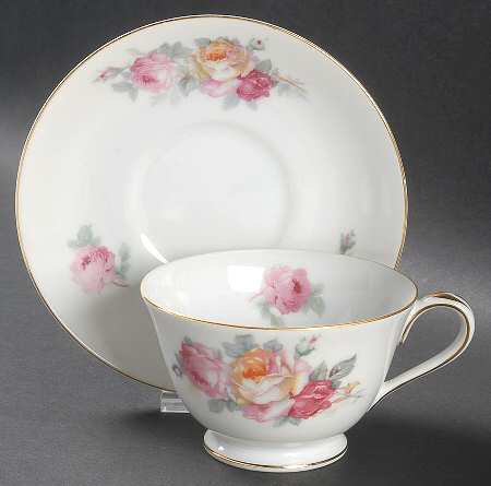 SAN5 Footed Cup & Saucer Set