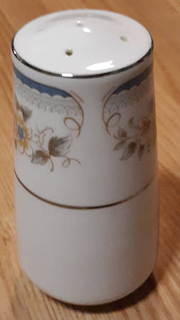 Savannah Blue (Platinum Trim) Pepper Shaker