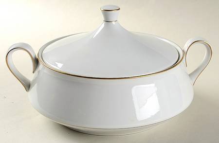 Savoy Round Covered Vegetable
