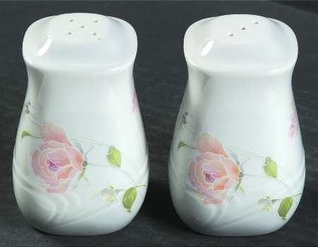 Sculpture Rose Salt & Pepper Set