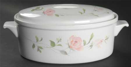 Sculpture Rose 3 Quart Oval Covered Casserole