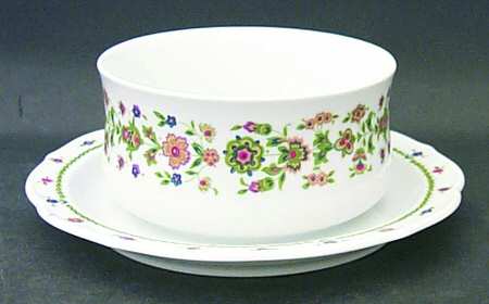 Shenandoah Gravy Boat with Attached Underplate