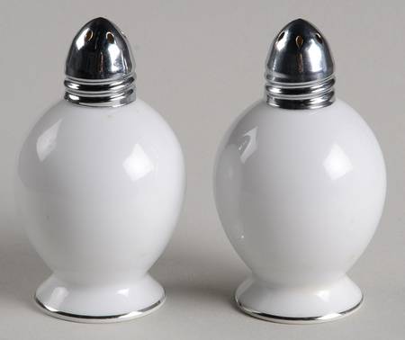 Silver Snow Salt & Pepper Set