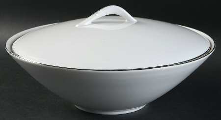 Silver Snow Round Covered Vegetable