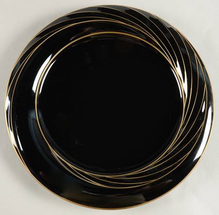 Solitude Black 12" Chop Plate (Round Platter)