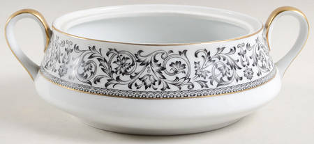 Spanish Lace Round Vegetable No Lid
