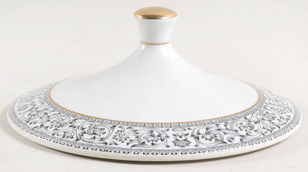 Spanish Lace Lid for Round Vegetable