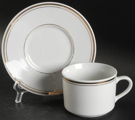 Splendor Flat Cup & Saucer Set