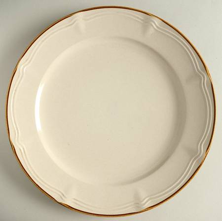 Strawberry Hill 12" Chop Plate (Round Platter)