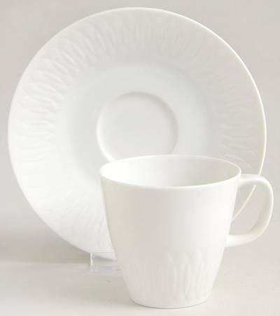 Strafito Flat Cup & Saucer Set