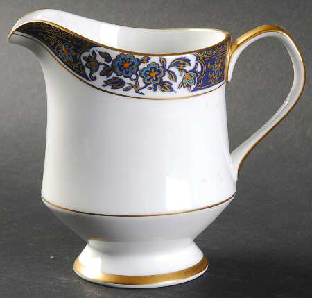 Tiara (Gold Trim) Creamer