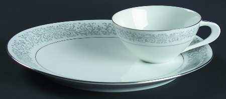Tiara (Platinum Trim) Snack Plate & Cup Set