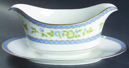 Trianon Gravy Boat with Attached Underplate