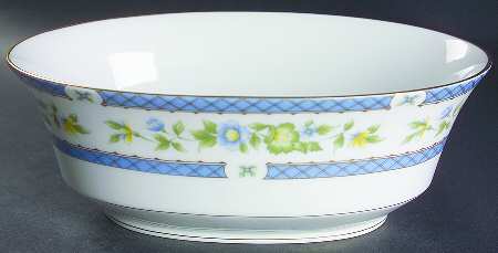 Trianon 9" Oval Vegetable Bowl