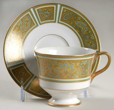 Villa Medici Footed Cup & Saucer Set