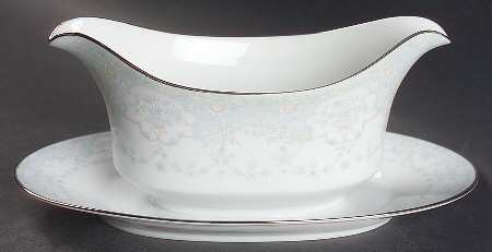 Waldwick Gravy Boat with Attached Underplate