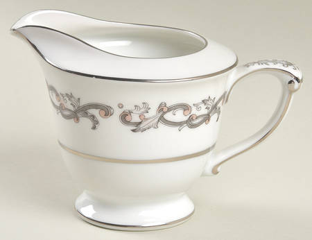 Windsor Creamer