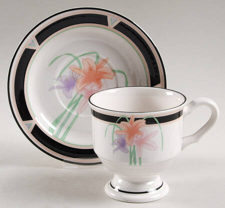 Zenith Footed Cup & Saucer Set