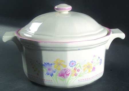Victorian Flowers 3 Quart Round Covered Casserole