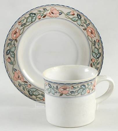 Casa Grande Flat Cup & Saucer Set