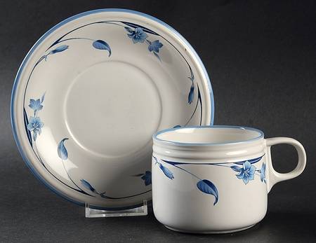 Chardin Flat Cup & Saucer Set