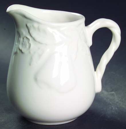 Fruit Promenade White Creamer