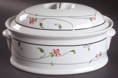 Spring Fantasy 2 Quart Oval Covered Casserole