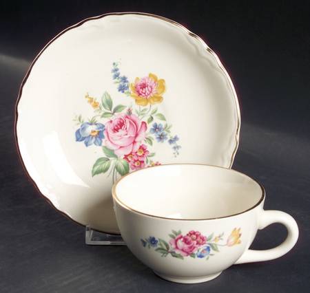 Hazel Flat Cup & Saucer Set