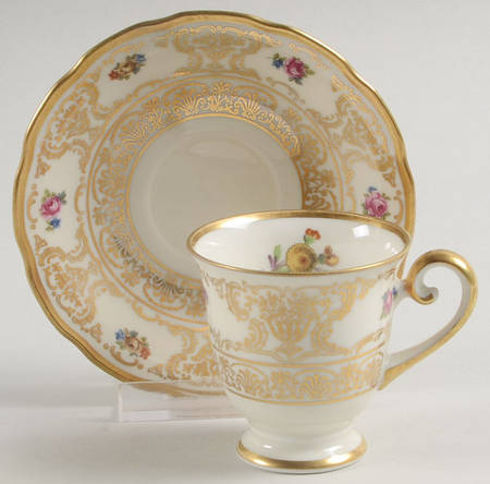 18557 Footed Demitasse Cup & Saucer Set