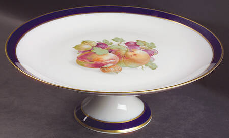 Bountiful 11" Diameter Pedestal Cake Stand