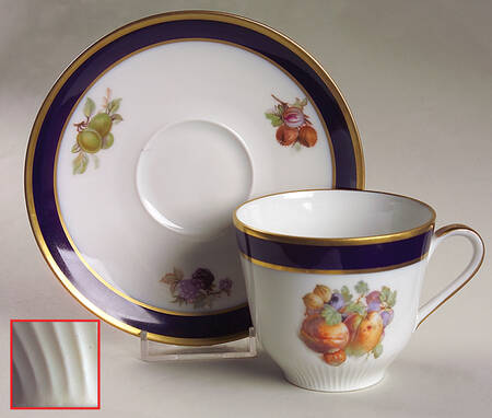 Bountiful Flat Cup & Saucer Set