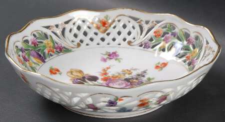 Dresden Line-Bouquet (Pierced) 7" Pierced Round Bowl