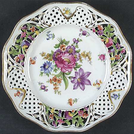 Dresden Line-Bouquet (Pierced) Dinner Plate