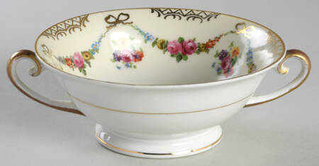 Bridal Chain Footed Cream Soup Bowl