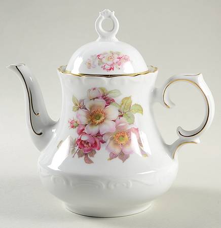 Briar Rose (Gold Trim) Teapot & Lid