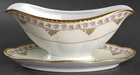 Bridal Rose Gravy Boat with Attached Underplate