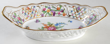 Chateau Dresden-Royal Dresner Art 10" Pierced Oval Bowl