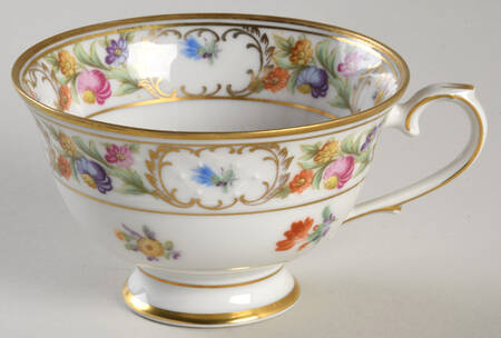 Chateau Dresden-Royal Dresner Art Footed Cup