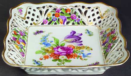 Dresden Line-Bouquet (Pierced) 8" Large Square Bon Bon