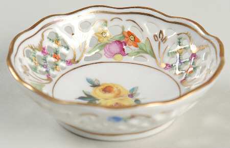 Chateau Dresden-Royal Dresner Art Nut Dish