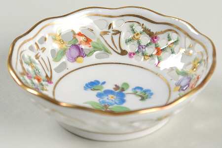 Chateau Dresden-Royal Dresner Art Nut Dish