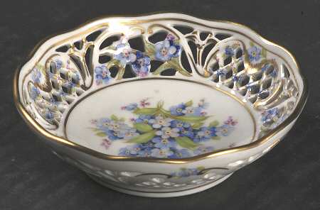 Chalet Forget Me Not (Pierced) Nut Dish