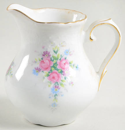 Dauphine Creamer