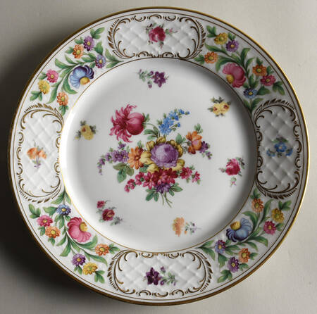 Dresdener Dresdner Art (Smooth) Dinner Plate