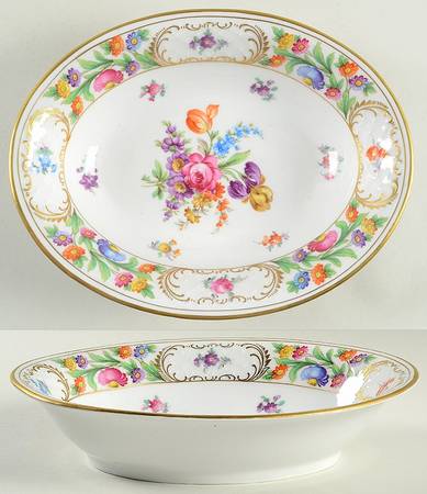 Dresdner Art (Smooth) 9" Oval Vegetable Bowl