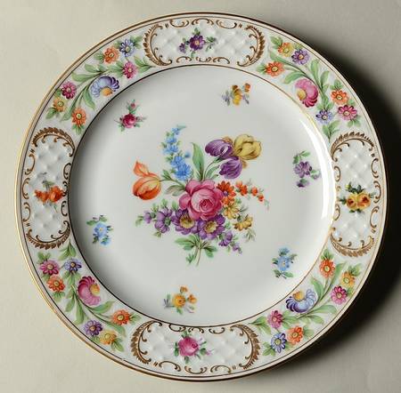 Dresdner Art (Smooth) Luncheon Plate by Schumann - Bavaria
