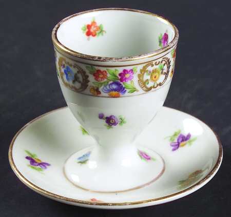 Dresdner Art (Smooth) Egg Cup with Attached Underplate by Schumann - Bavaria