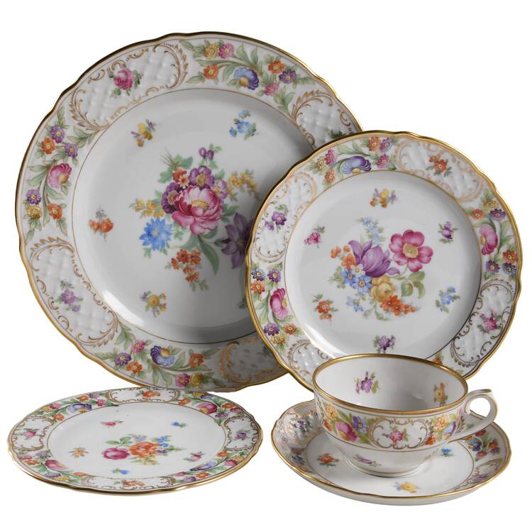 Empress Dresden Flowers 40 Piece Estate Set